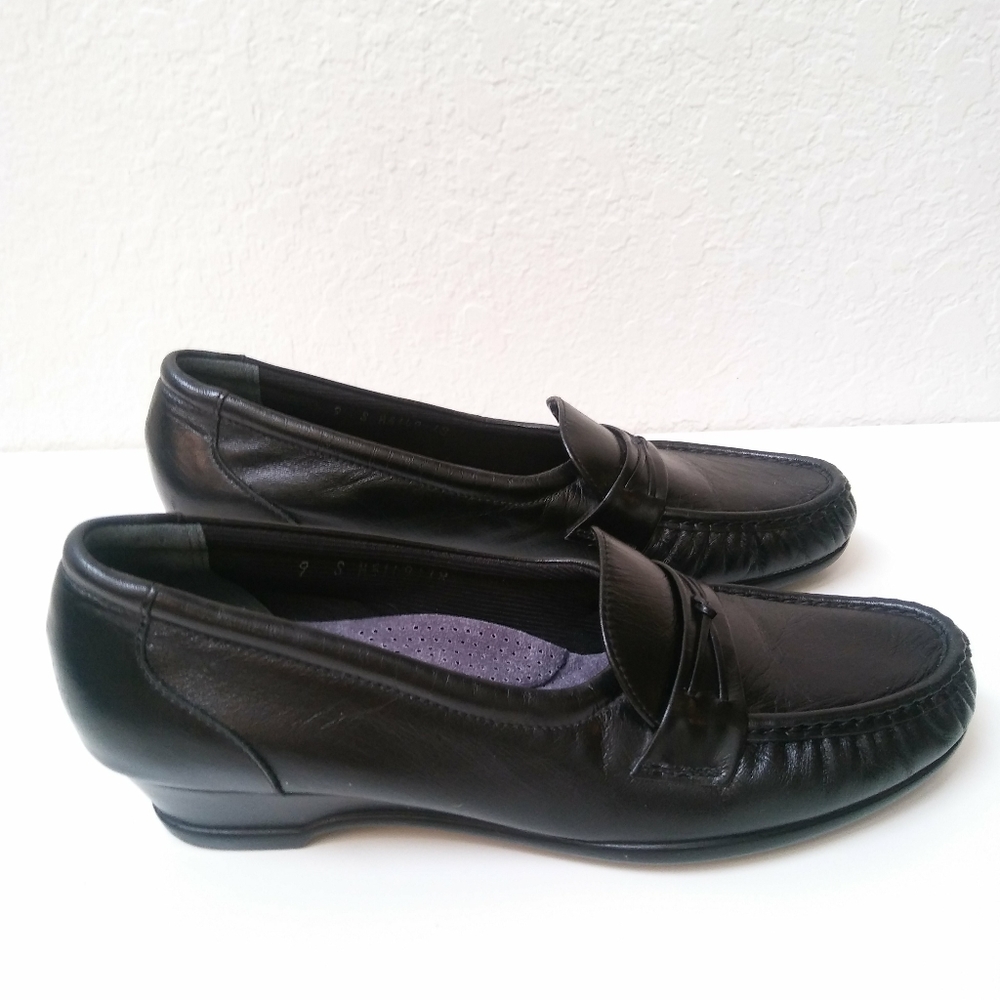 SAS Tripad Comfort Black Slip On Moc Toe Loafers